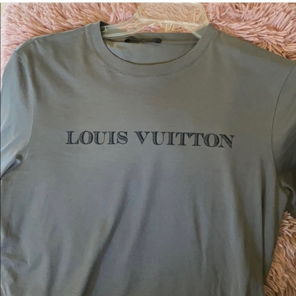 Louis Vuitton Gray T-shirt